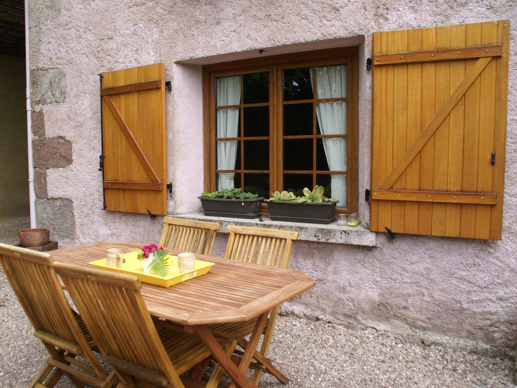 Hébergement de vacances Beautiful In La Chapelle Aux Bois With Garden *
